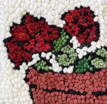 Load image into Gallery viewer, 6"x 6" Beginner Rug Hooking Kits by Deanne Fitzpatrick Studio