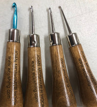 Load image into Gallery viewer, Rug Hooking Hook